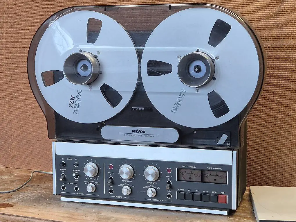 Revox B77 Tonbandgerät mit 5 Spulen und Fernbedienung