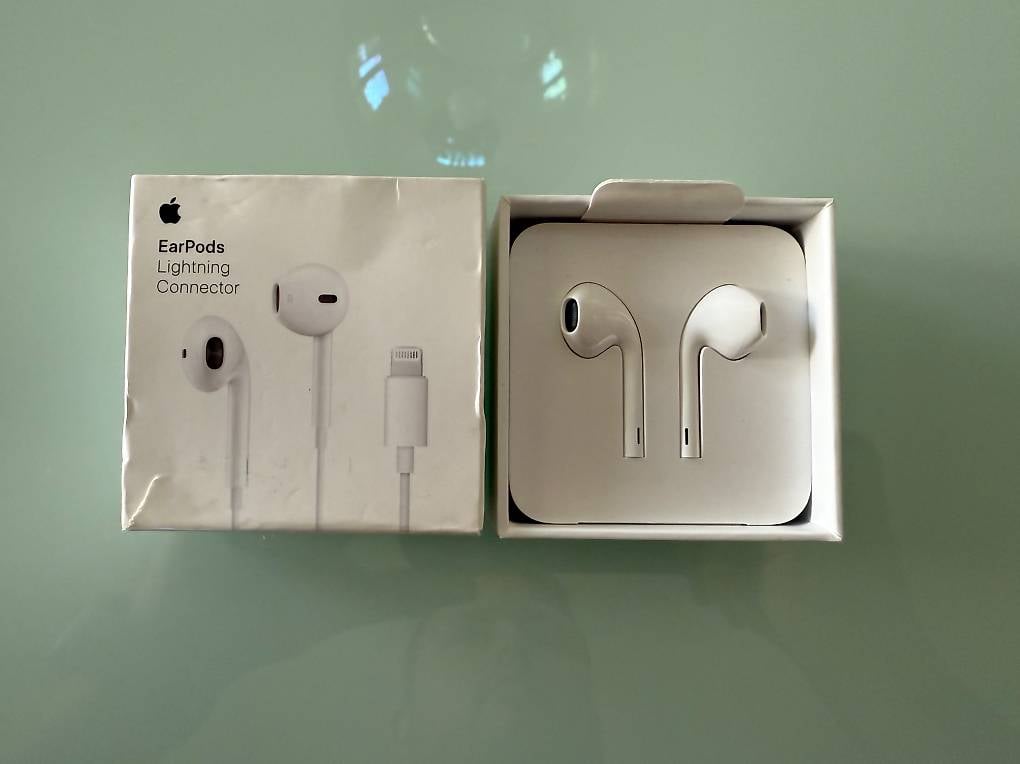 Apple EarPods Lightning Connector