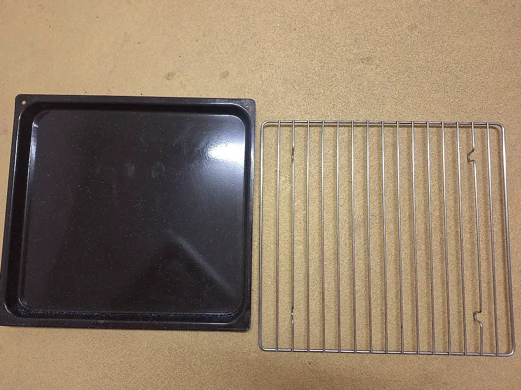 Backblech und Gitterrost 41.5 cm x 39 cm