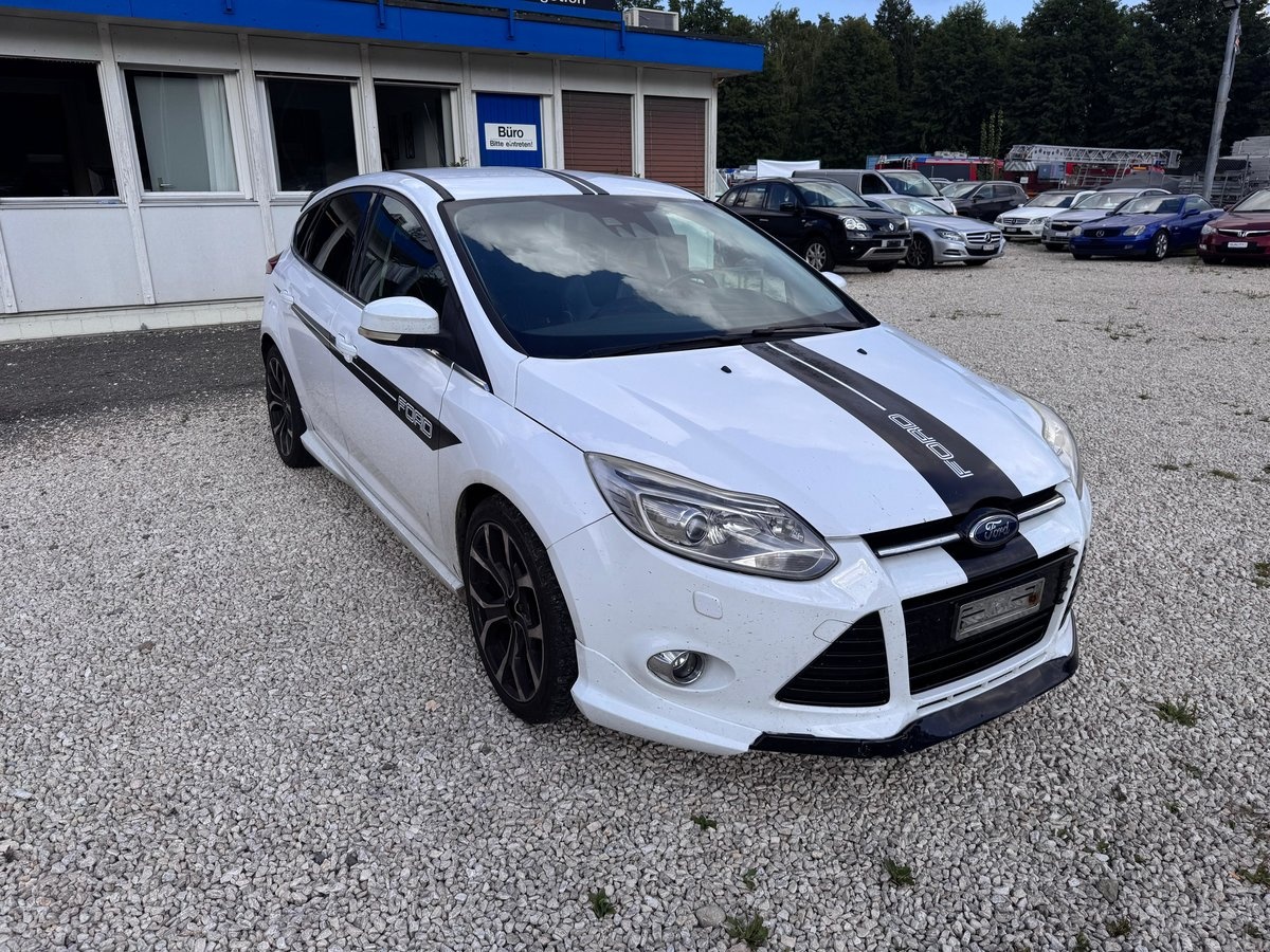 FORD Focus 1.6 SCTi Titanium