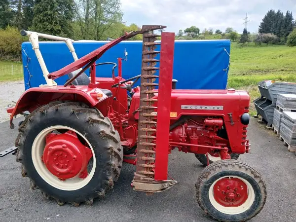 McCormick IHC d326 Traktor seit 1975 in Familienbesitz