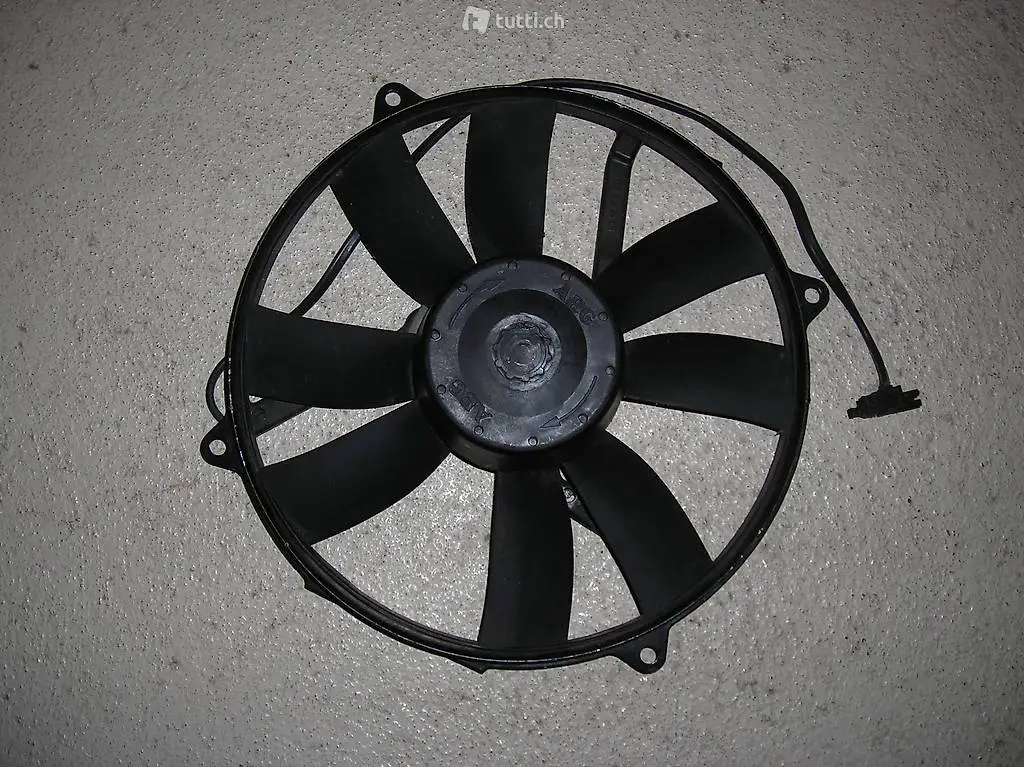 Mercedes Zusatzlüfter