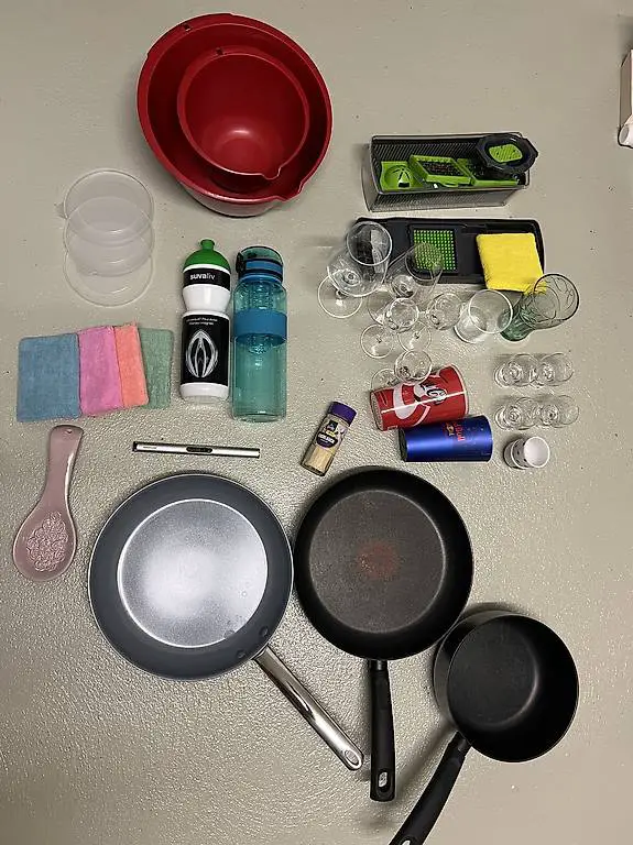 Haushaltsartikel, Küche Pfannen Gläser