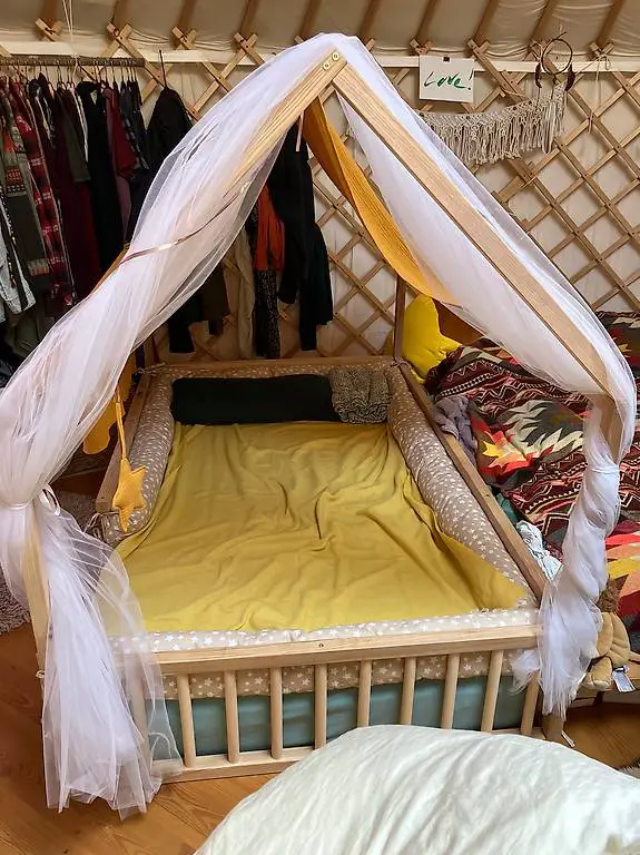 Kinderbett Montessori Good Evas Marke 120x200cm mit Materatz