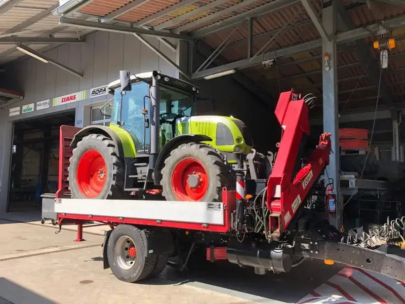 Remorque surbaissée avec treuil, Dolly et grue