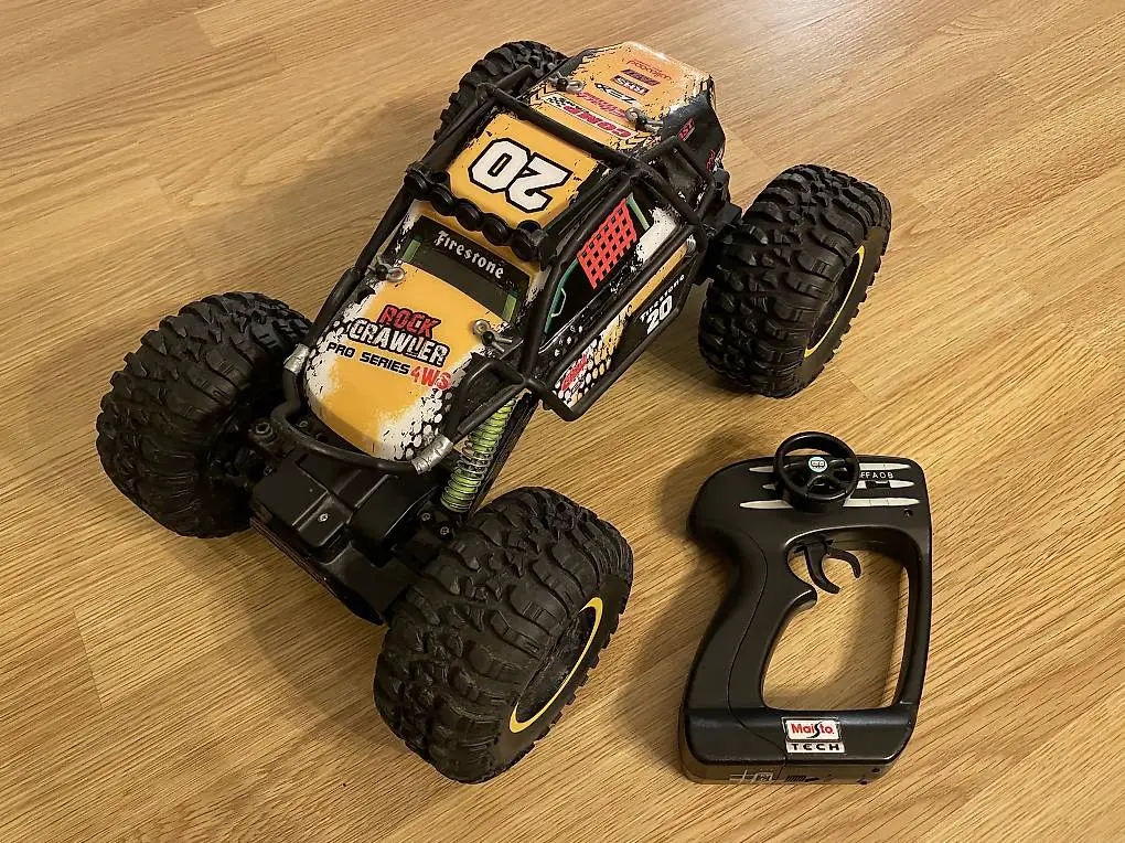 Maisto Rock Crawler Pro Series 4 WS