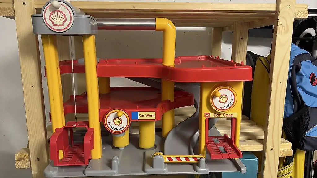 Spielzeug Auto Tankstelle Waschanlage Shell