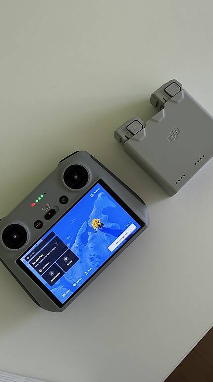 DJI RC Fernsteuerung + 2 Intelligent Flight Battery