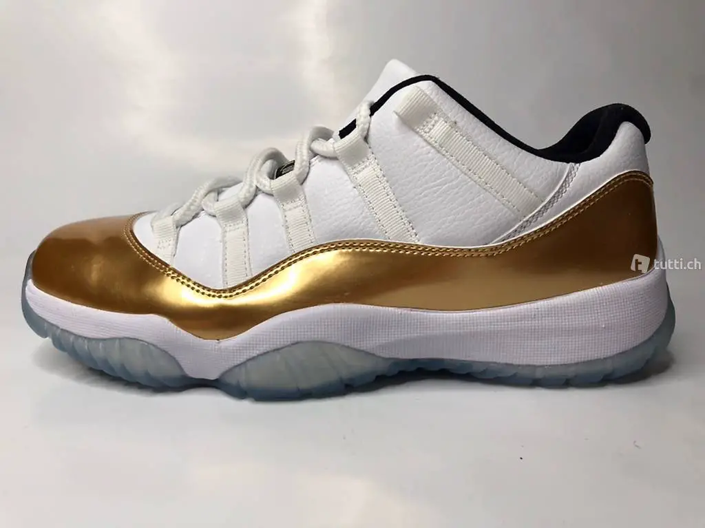 Jordan 11 low Closing Ceremony Gr 43