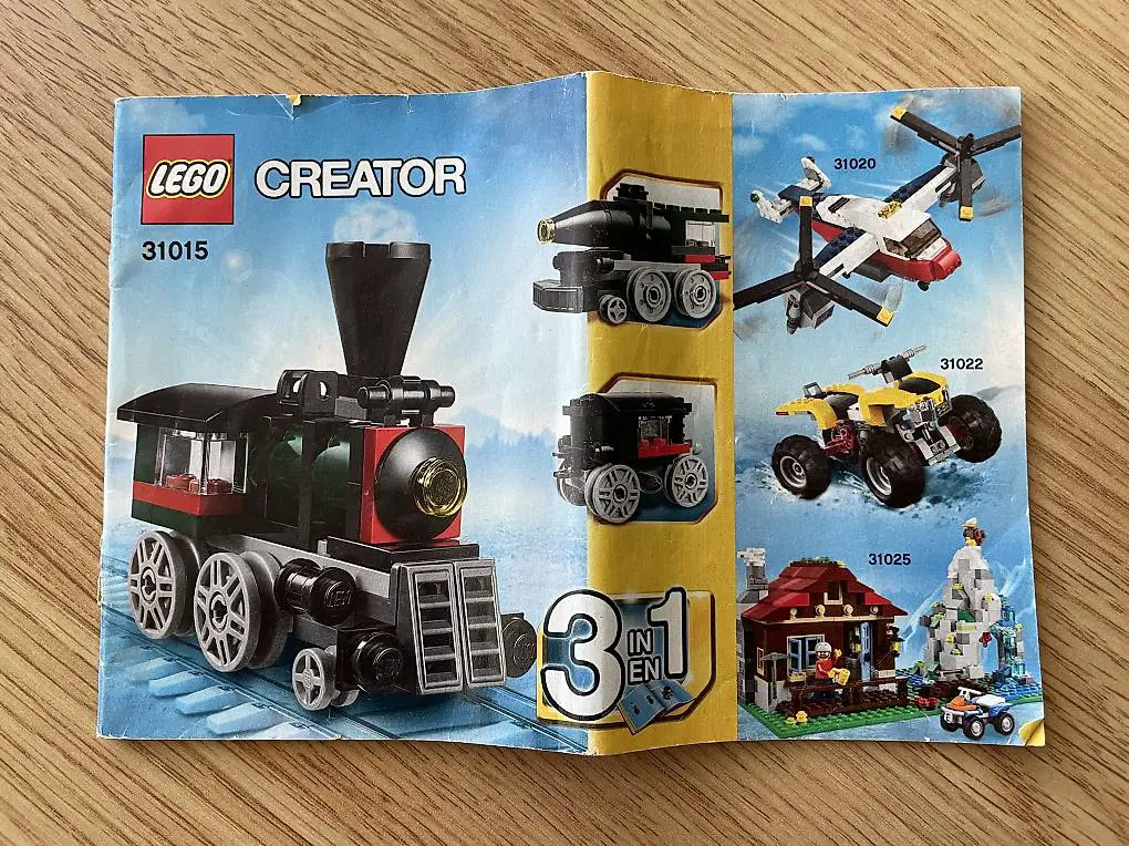 LEGO Creator 3-in-1 31015 - Lokomotive Emerald Express