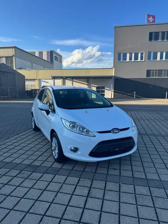 FORD Fiesta 1.4 16V Trend
