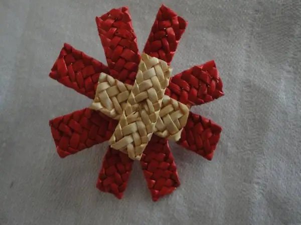  Anstecker, anstecknadel, Pin, Plakette, aus Stroh gewoben