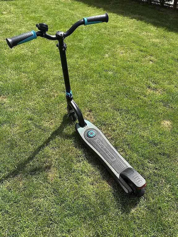 Micro Globber E-Scooter Kinder