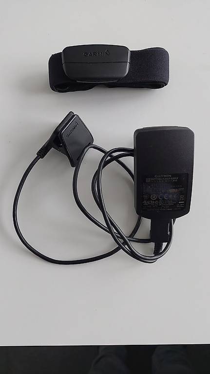 Garmin Brustgurt und Ladegerät