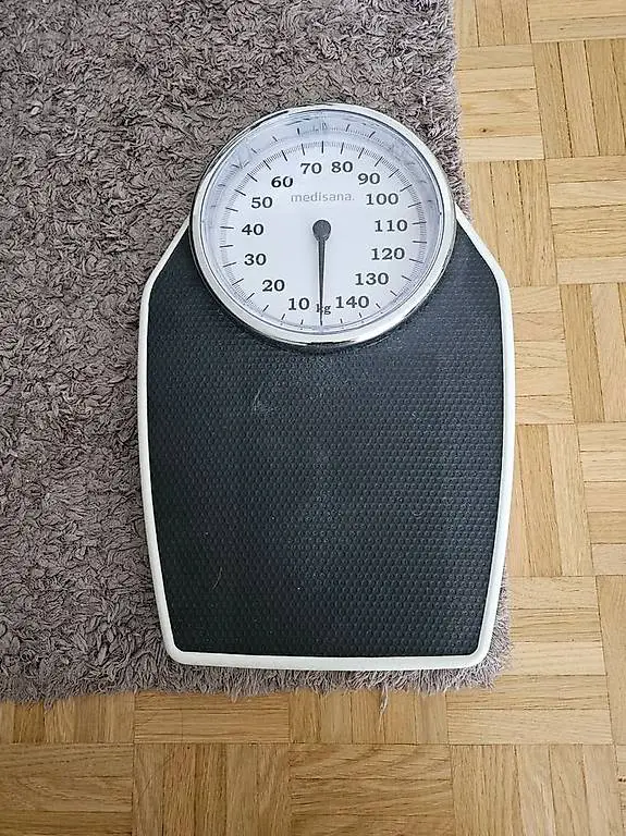 Personenwaage Medisana PSD analog, neu.