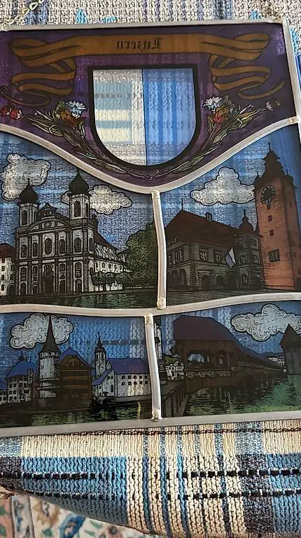 Wappenscheibe in Farbe, wunderschön Signiert