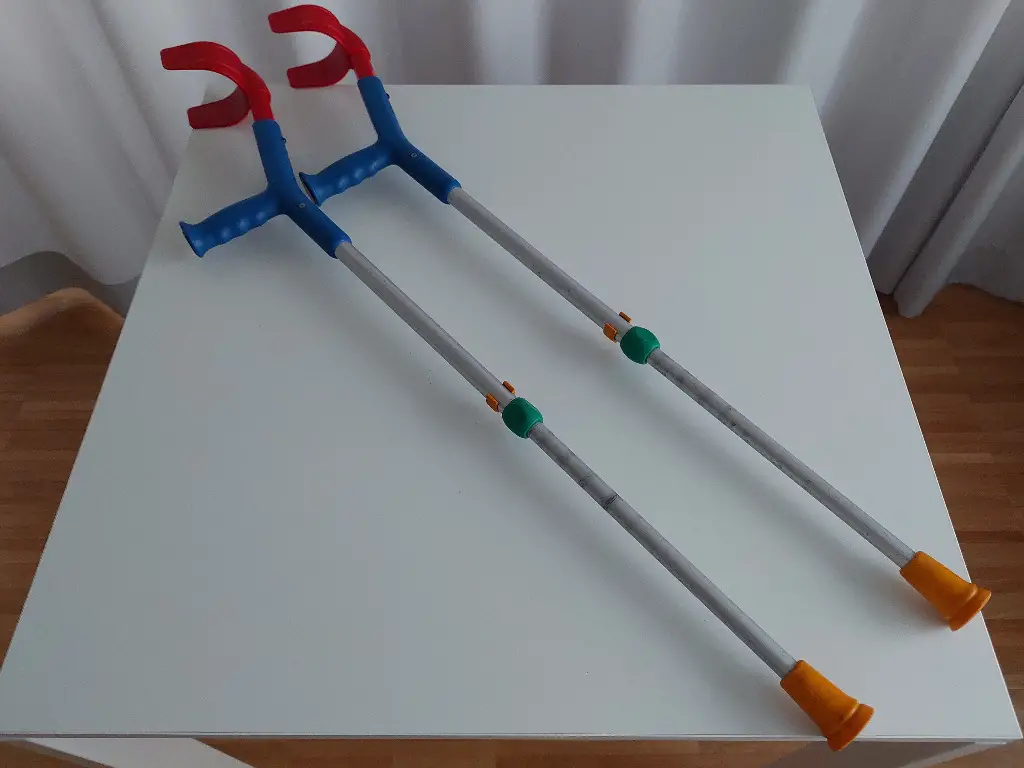 Kinder Unterarmgehstütze Fun-Kids von Rebotec, blau-bunt