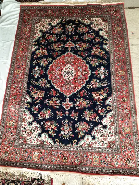 Seidenteppich, handgeknüpft, neu, 175x250cm