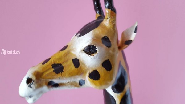 Sehr grosse Giraffe aus Leder