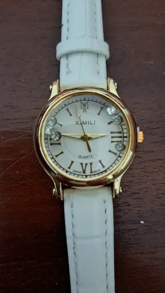 montre à quartz pour femme