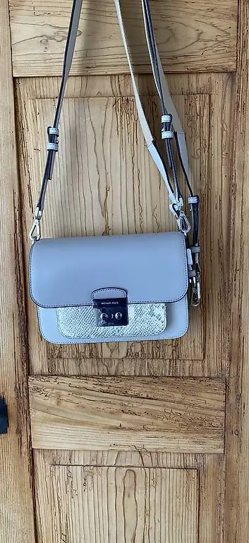 Michael Kors Tasche Leder neu