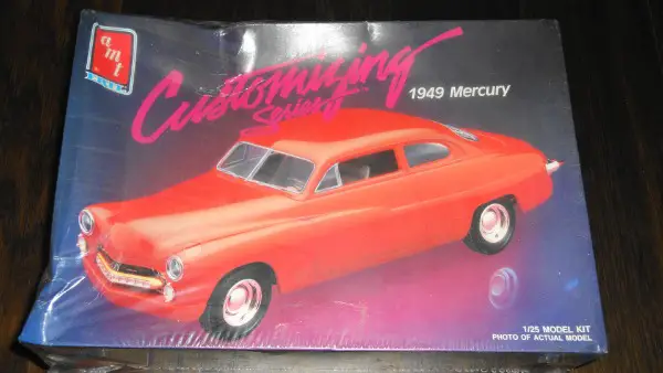 AMT Customizing Series 1949 Mercury 1:25
