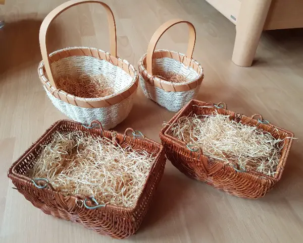 4 osterkörbe / geschenks - körbe (neuwertig)