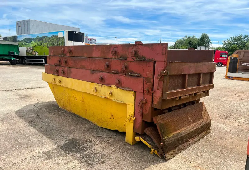 Mulde mit Einfahrladen, Zubehör / Diverses