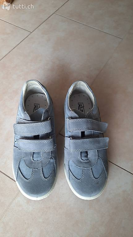 Scarpe Nuove ragazzo no. 39