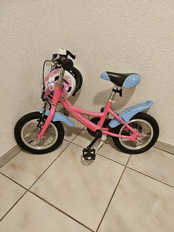 Velo für Kleinkinder. Nie gebraucht. Neuwertig.