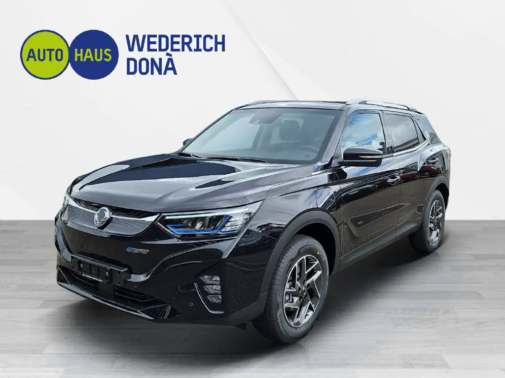 SSANG YONG Korando eMotion Titanium