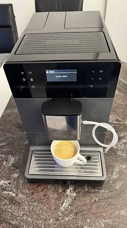 Miele CM 5500 CH Kaffeemaschine Graphitgrau Schwarz, Silber