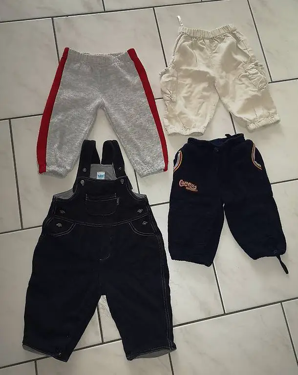 Winterkleider Gr. 80 Junge