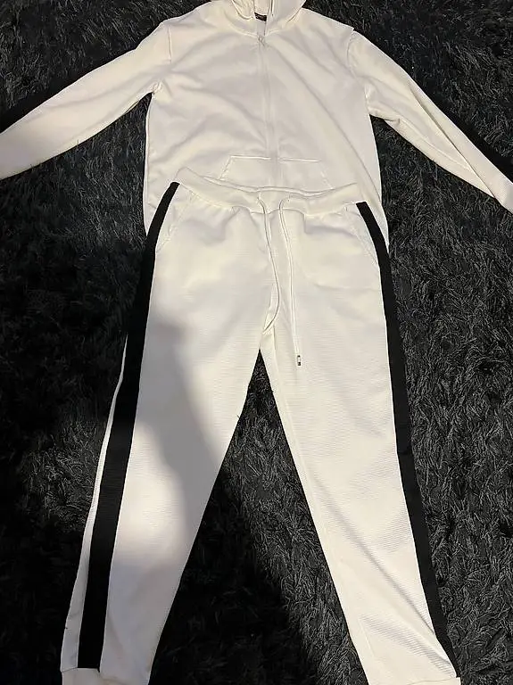 Herren Traineranzug in M