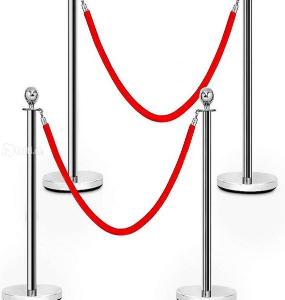  Personenleitsystem, 4 Abgrenzungsständer