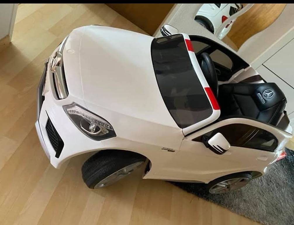 Kinder elektroauto Mercedes AMG - A45