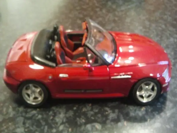 schöner roter BMW Roadster M3 von burago