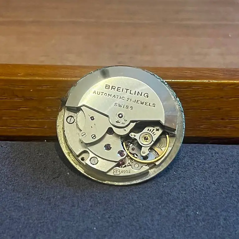 Mouvement et Cadran Breitling Felsa 4002