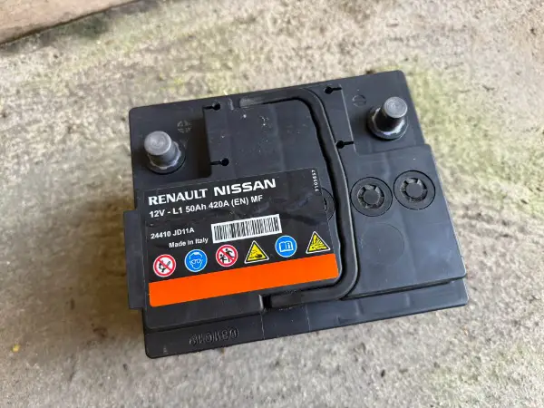 Autobatterie 12V 50Ah 420A EN Fiamm