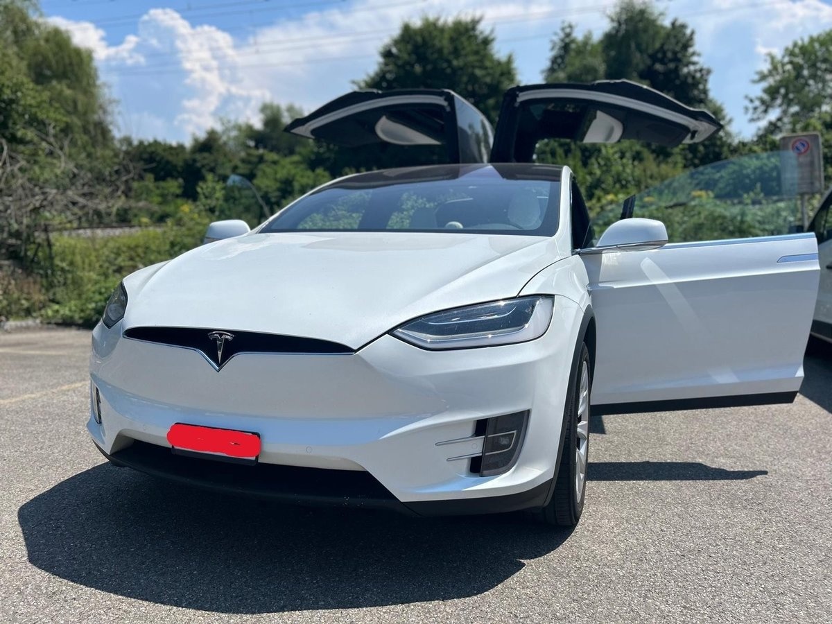 TESLA Model X Long Range