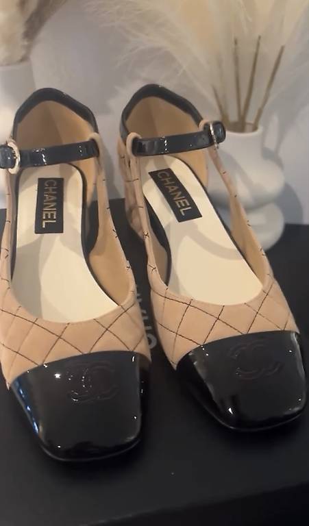 Chanel Pumps aus Samt Grösse 39.5