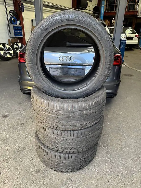 4x Barum 255 40 18 Sommer Reifen Pneu TOP 85%