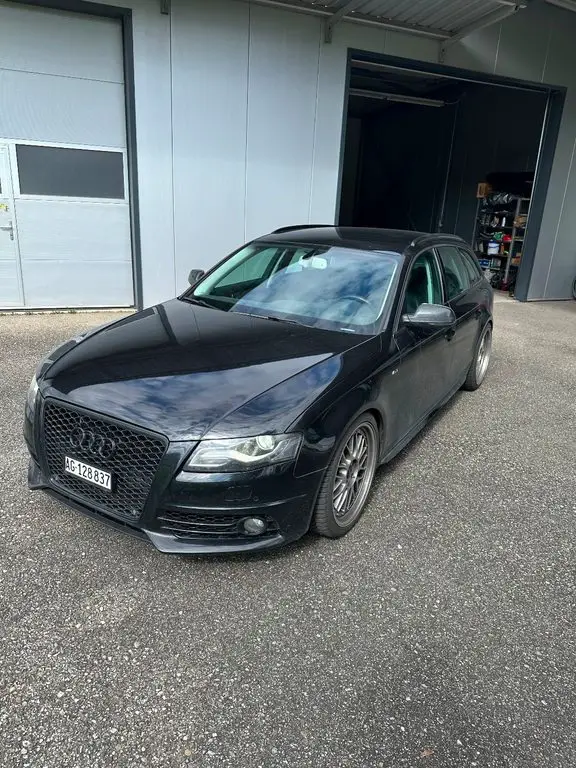 AUDI S4 Avant 3.0 V6 TFSI quattro S-Tronic