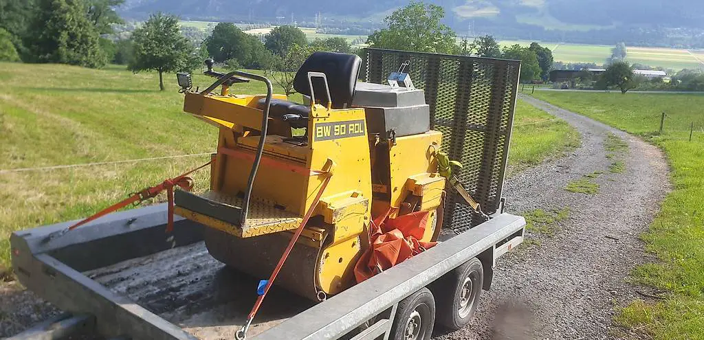 Walze Doppelrollenwalze Vibrationswalze Bomag