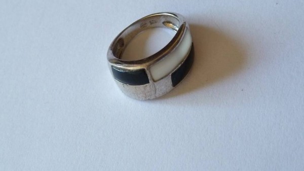 Fingerring, schmuck und schön, Schmuckstück