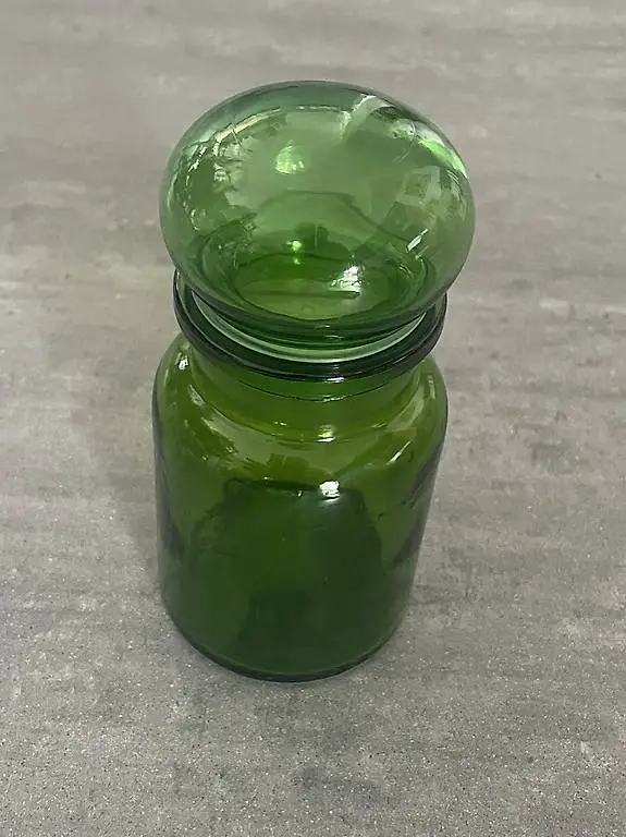 Grüne Apothekerflaschen- grün - Made in Belgium - Vintage
