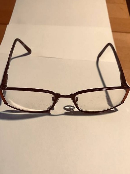 Sehr schöne Damenbrille