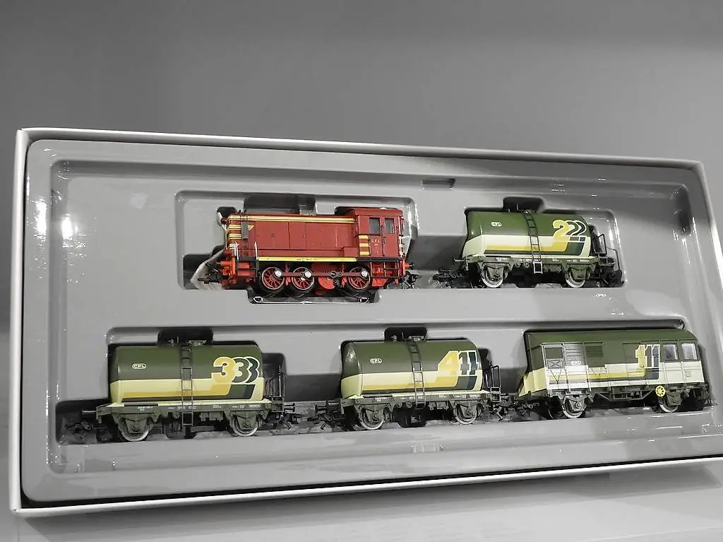 Spur H0. Märklin CFL Gleisreinigungszug Set 5tlg. Fabrikneu