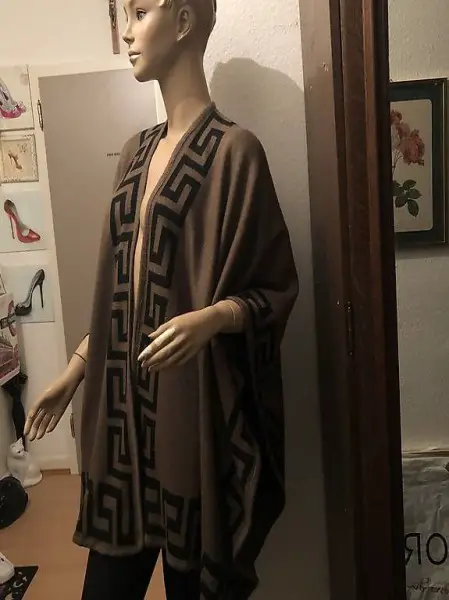 SHabby Stil Poncho ohne Sitz