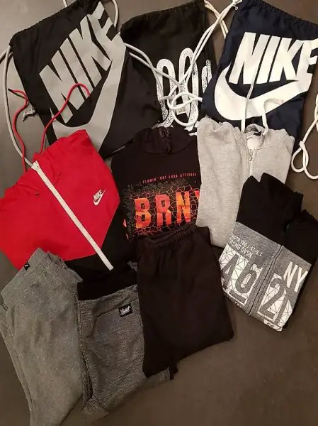 Jungen Kleider Sport Paket, Grösse ca. 10-12 Jahre